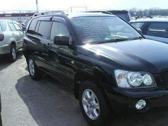 2002 Toyota Kluger V Pictures