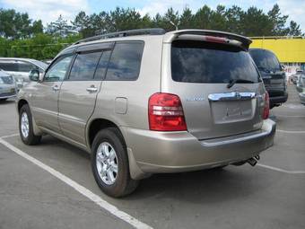 2002 Toyota Kluger V Pictures