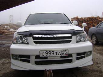 2002 Toyota Kluger V Wallpapers