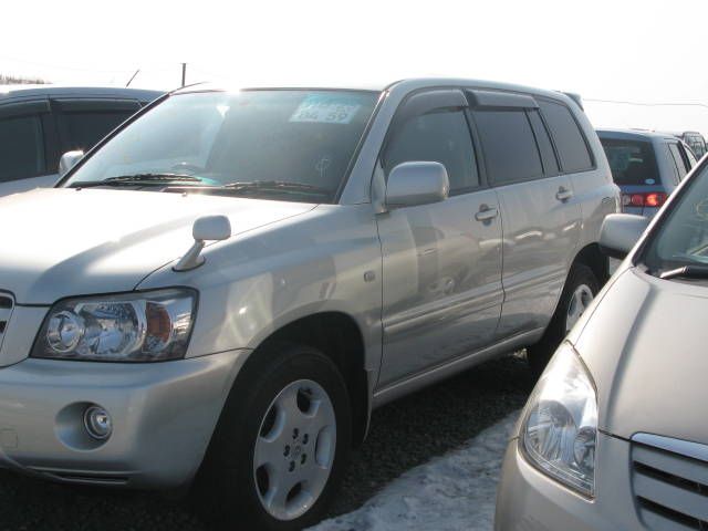 2003 Toyota Kluger V