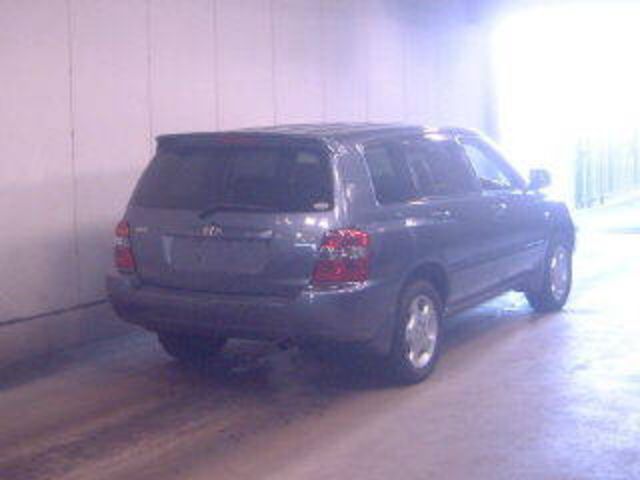 2003 Toyota Kluger V
