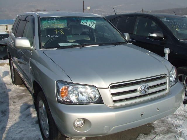 2003 Toyota Kluger V