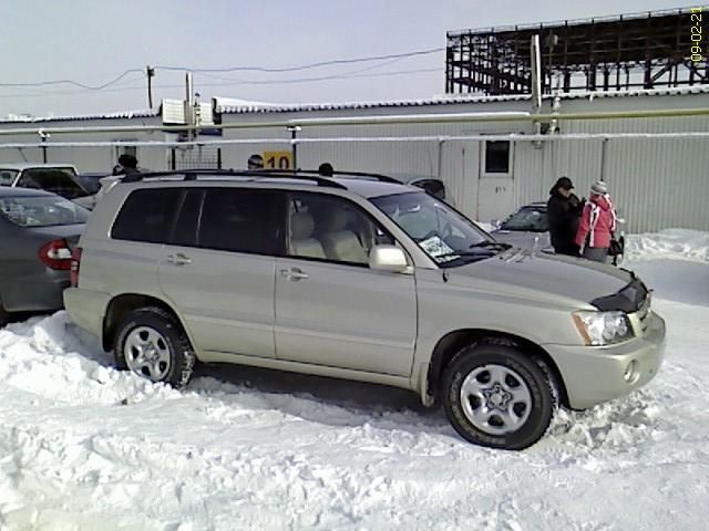 2003 Toyota Kluger V