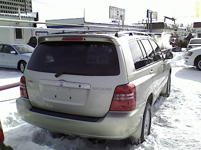 2003 Toyota Kluger V