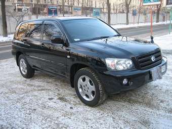 2003 Toyota Kluger V