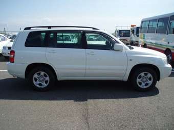 2003 Toyota Kluger V