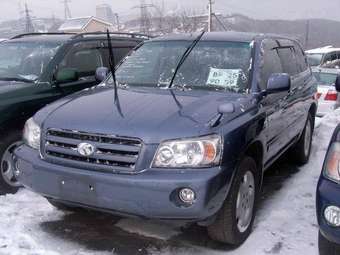 2003 Toyota Kluger V Pics