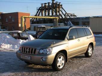 2003 Toyota Kluger V Photos