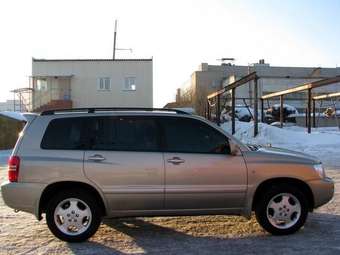 2003 Toyota Kluger V Pictures