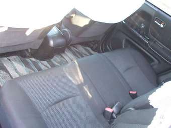 2003 Toyota Kluger V Pics