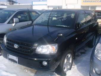 2003 Toyota Kluger V