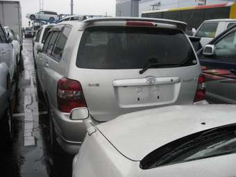 2003 Toyota Kluger V Pics