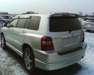 2003 Toyota Kluger V Pics