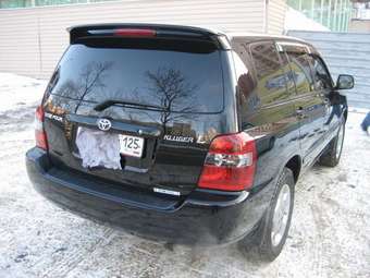 2003 Toyota Kluger V Pics