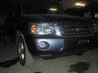 2003 Toyota Kluger V Photos