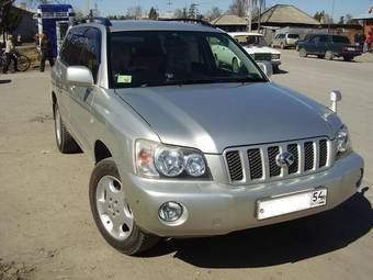 2003 Toyota Kluger V Pictures