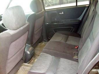 2003 Toyota Kluger V Pictures