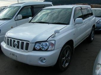 2003 Toyota Kluger V Pictures