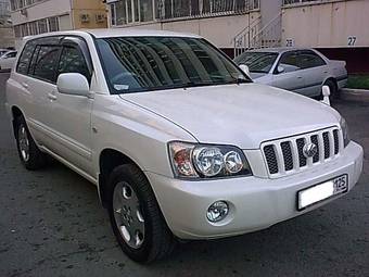 2003 Toyota Kluger V Photos