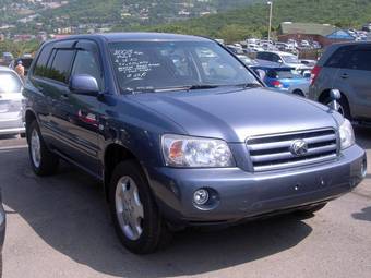 2003 Toyota Kluger V Images