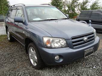 2003 Toyota Kluger V Photos