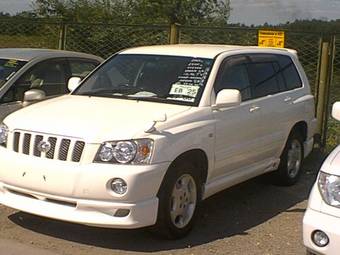 2003 Toyota Kluger V Pictures