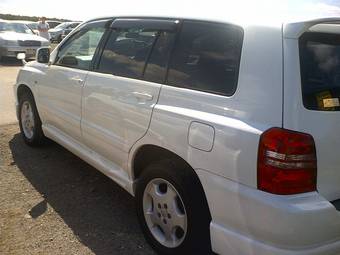 2003 Toyota Kluger V Pics