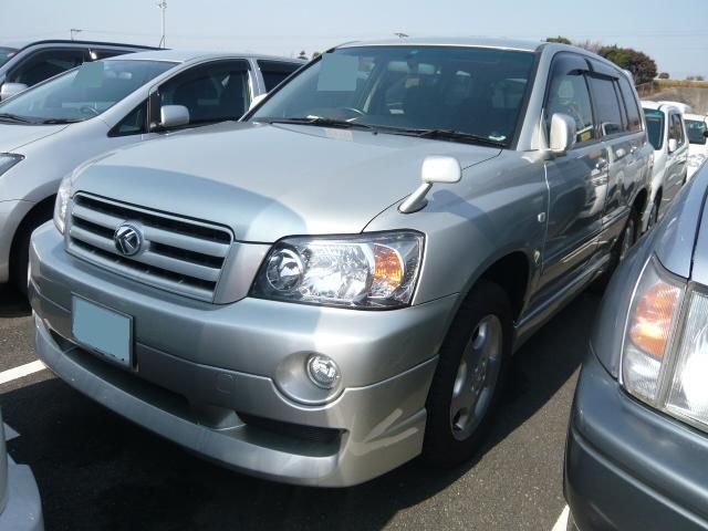 2004 Toyota Kluger V