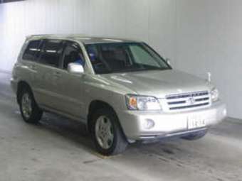 2004 Toyota Kluger V Photos