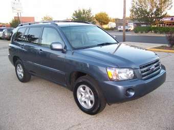 2004 Toyota Kluger V Photos