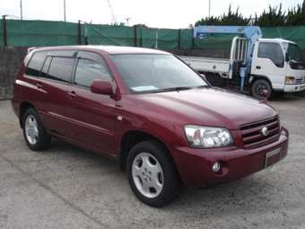 2004 Toyota Kluger V Photos