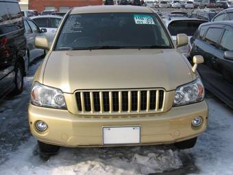 2004 Toyota Kluger V Photos