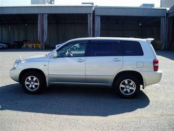 2004 Toyota Kluger V Pictures