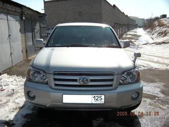 2004 Toyota Kluger V Pictures