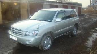 2004 Toyota Kluger V Photos