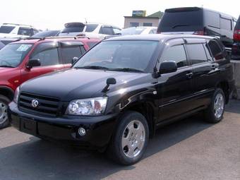 2004 Toyota Kluger V Photos