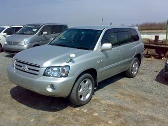 2004 Toyota Kluger V Pics