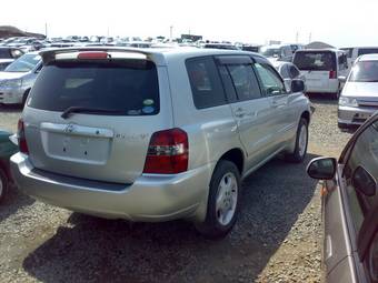 2004 Toyota Kluger V Pictures