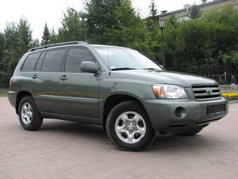 2004 Toyota Kluger V Photos