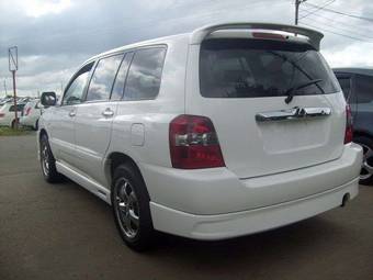 2004 Toyota Kluger V Pictures