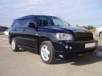 2004 Toyota Kluger V Photos