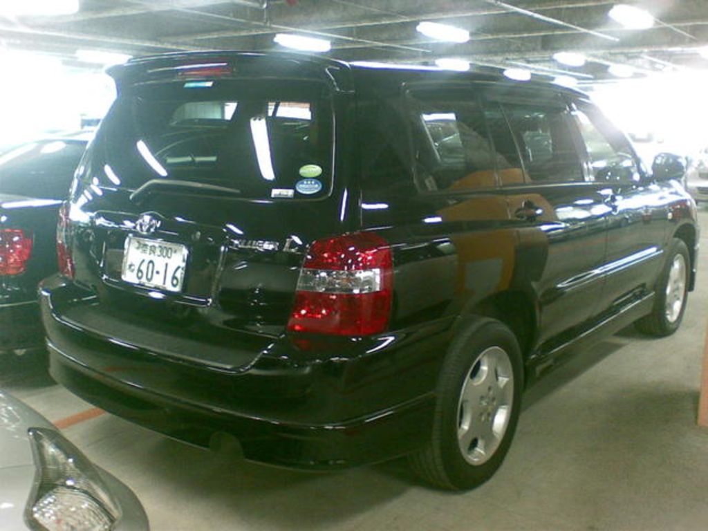 2005 Toyota Kluger V