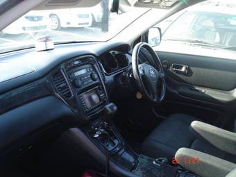 2005 Toyota Kluger V Pictures