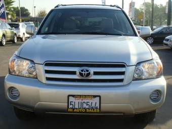 2005 Toyota Kluger V Pictures