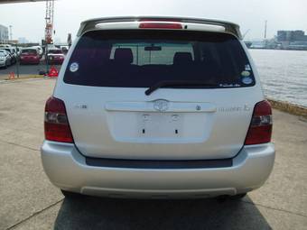 2005 Toyota Kluger V Images