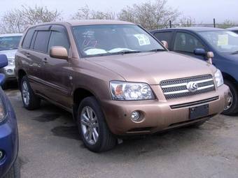 2005 Toyota Kluger V Pictures