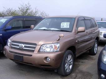 2005 Toyota Kluger V Photos