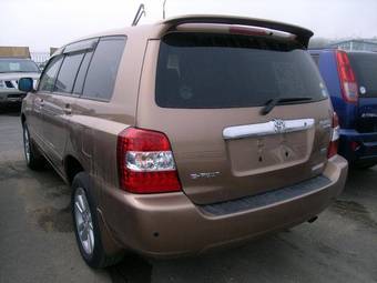 2005 Toyota Kluger V Photos