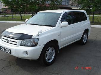 2005 Toyota Kluger V Photos