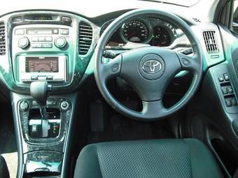 2005 Toyota Kluger V For Sale